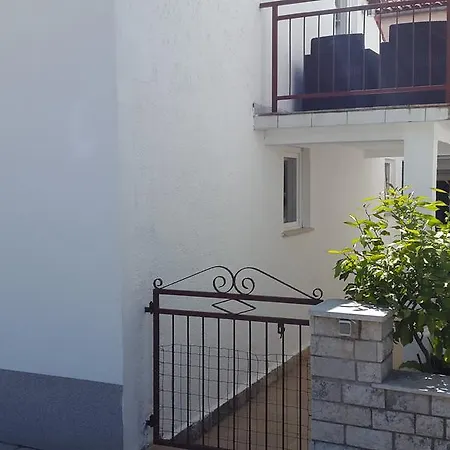 New Lux Kala بوريتش